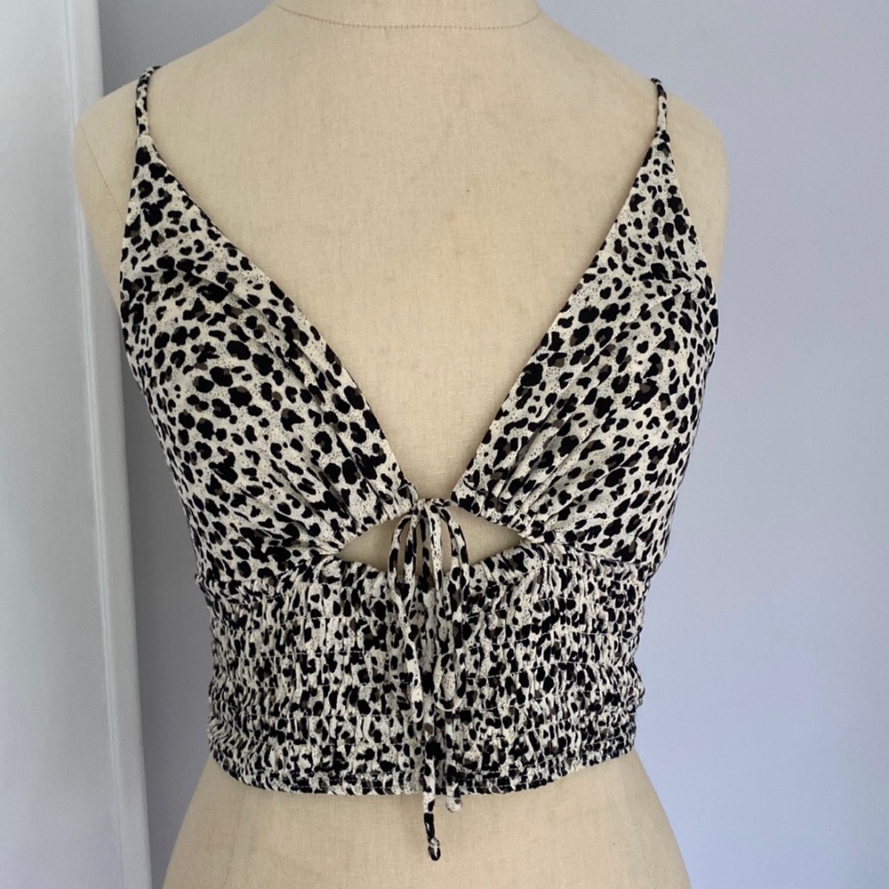 Urban outfitters leopard tank top adjustable straps